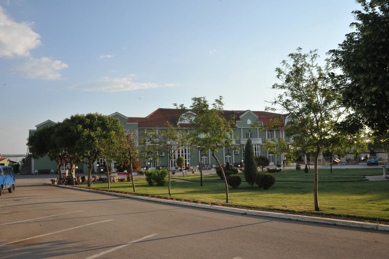 Hotel Zeleni Vir Ni Eksteriør billede